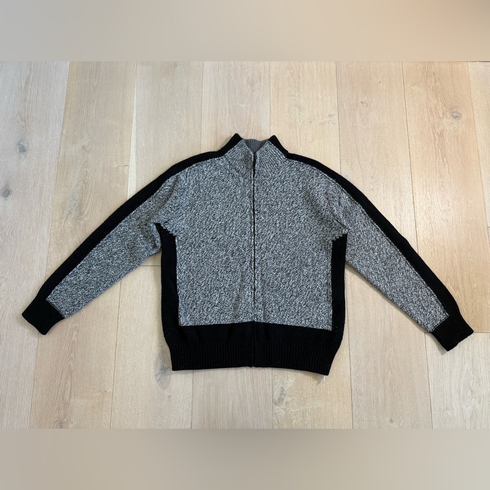 [Like New] Off-White Gray and Black Zip Up Sweater